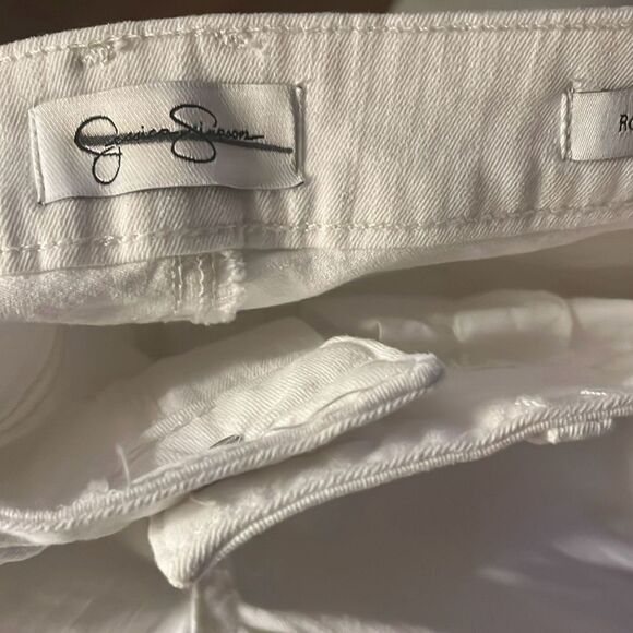 Jessica Simpson White Denim Jeans Comfort Stretch Casual Classic Style - Picture 3 of 5